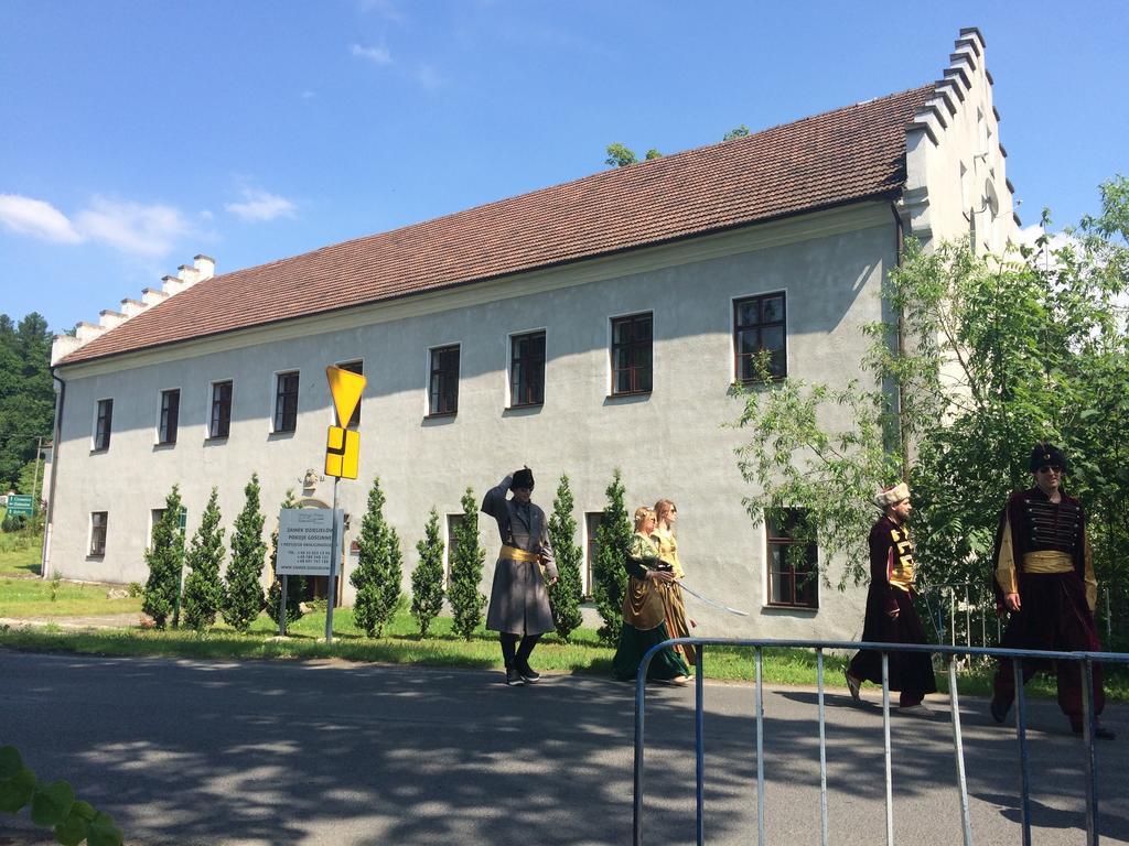 Zamek W Dziegielowie Buitenkant foto